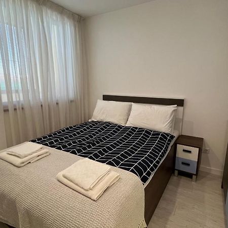 Ross Holiday Home Burgas Stad Buitenkant foto