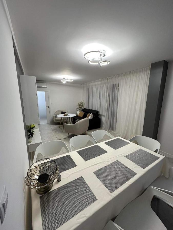 Ross Holiday Home Burgas Stad Buitenkant foto
